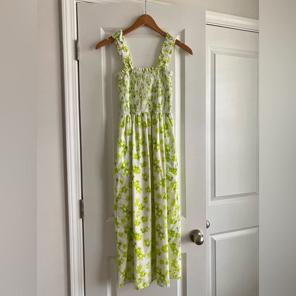 LIKE NEW WAYF Smocked Rashida Dress - Picture 3 of 4